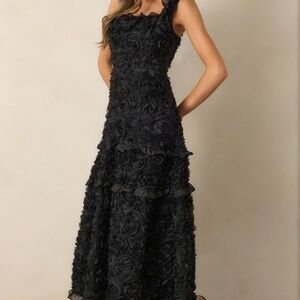 Red Dress Something Good Black Floral Applique Maxi Dress Size MM / Black